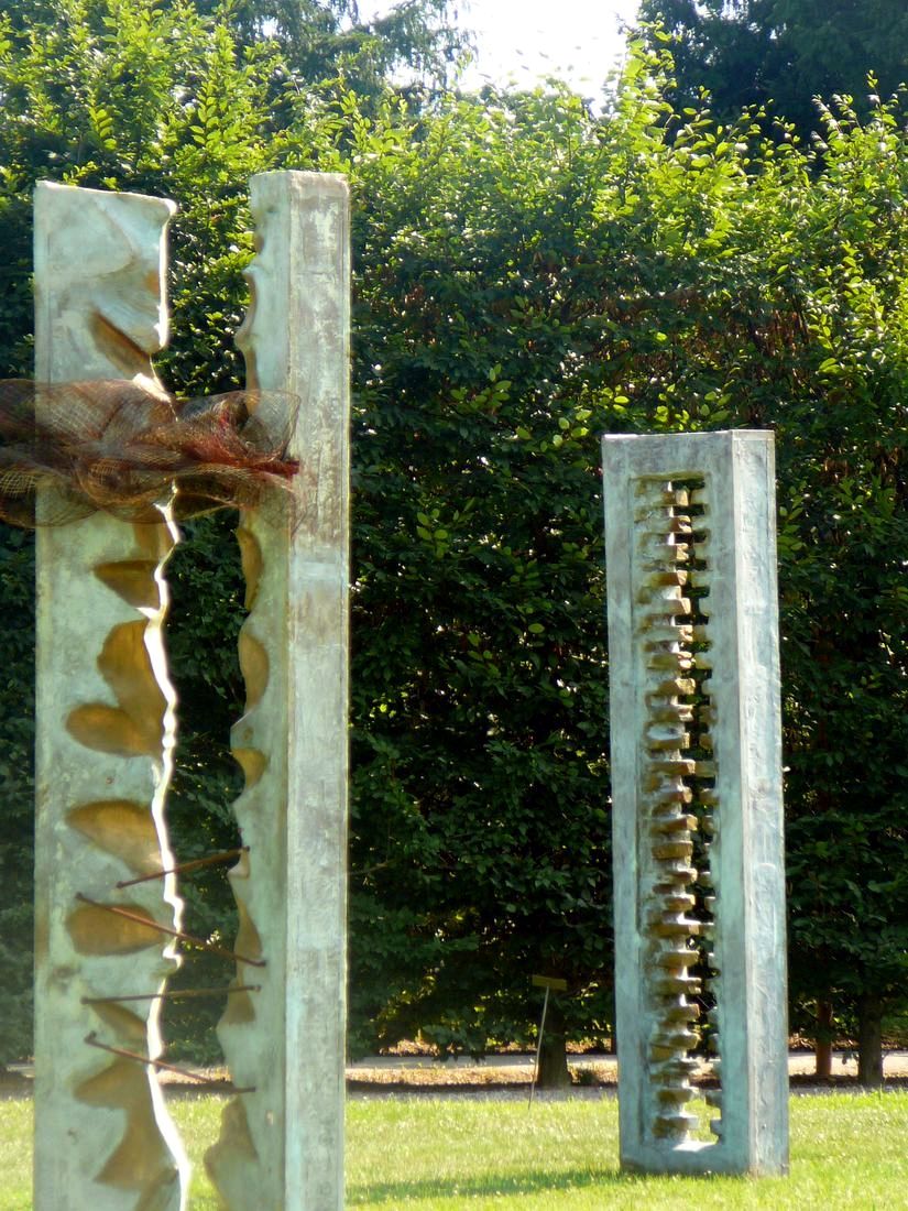 Esposizione Lainate — scultura di Pasquale Lo Moro