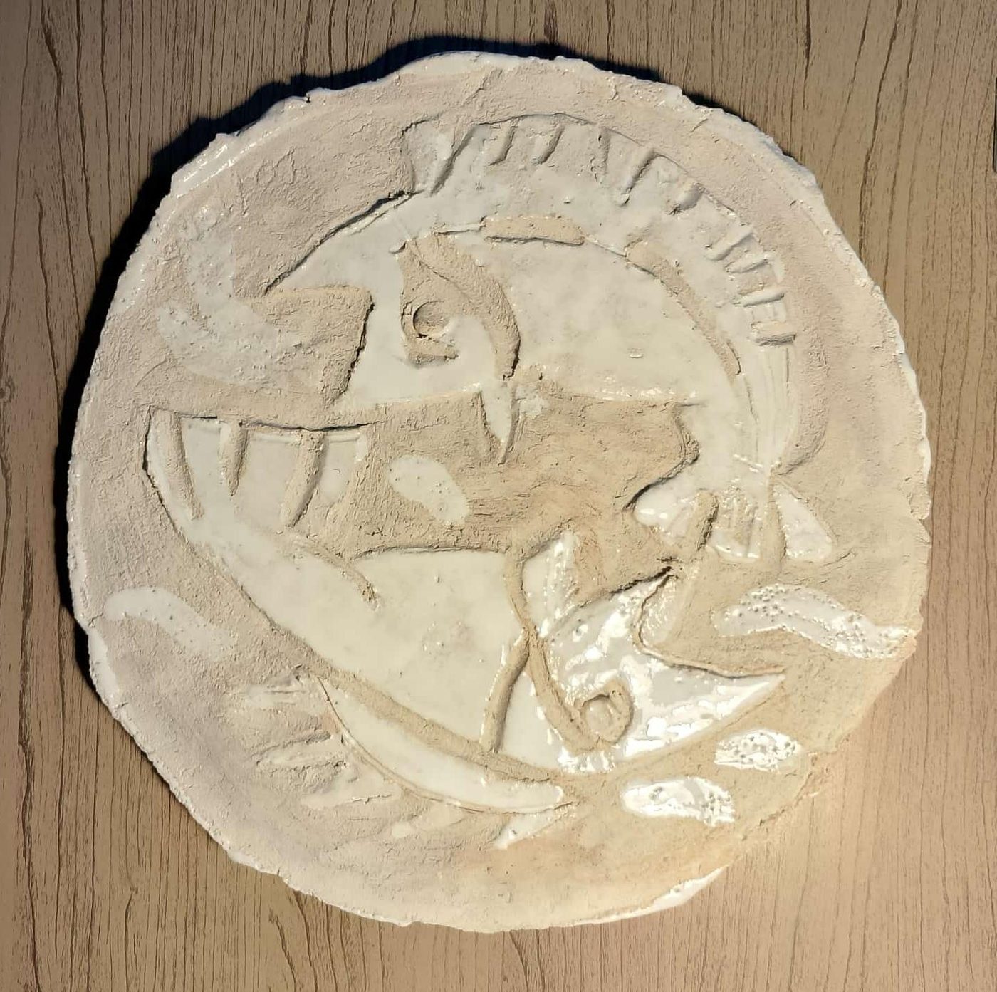 Piatto decorativo — scultura di Pasquale Lo Moro
